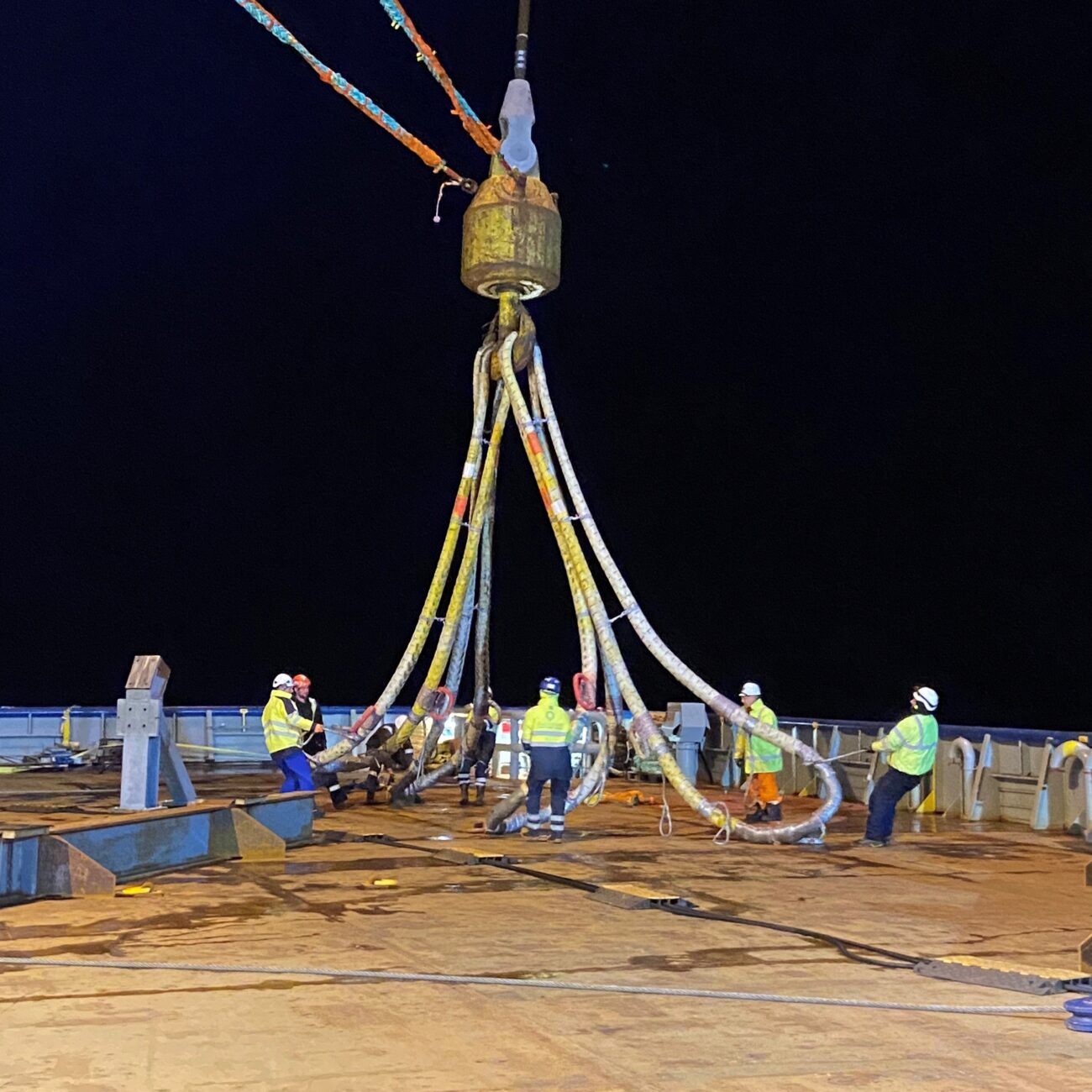 Synthetic rope moorings