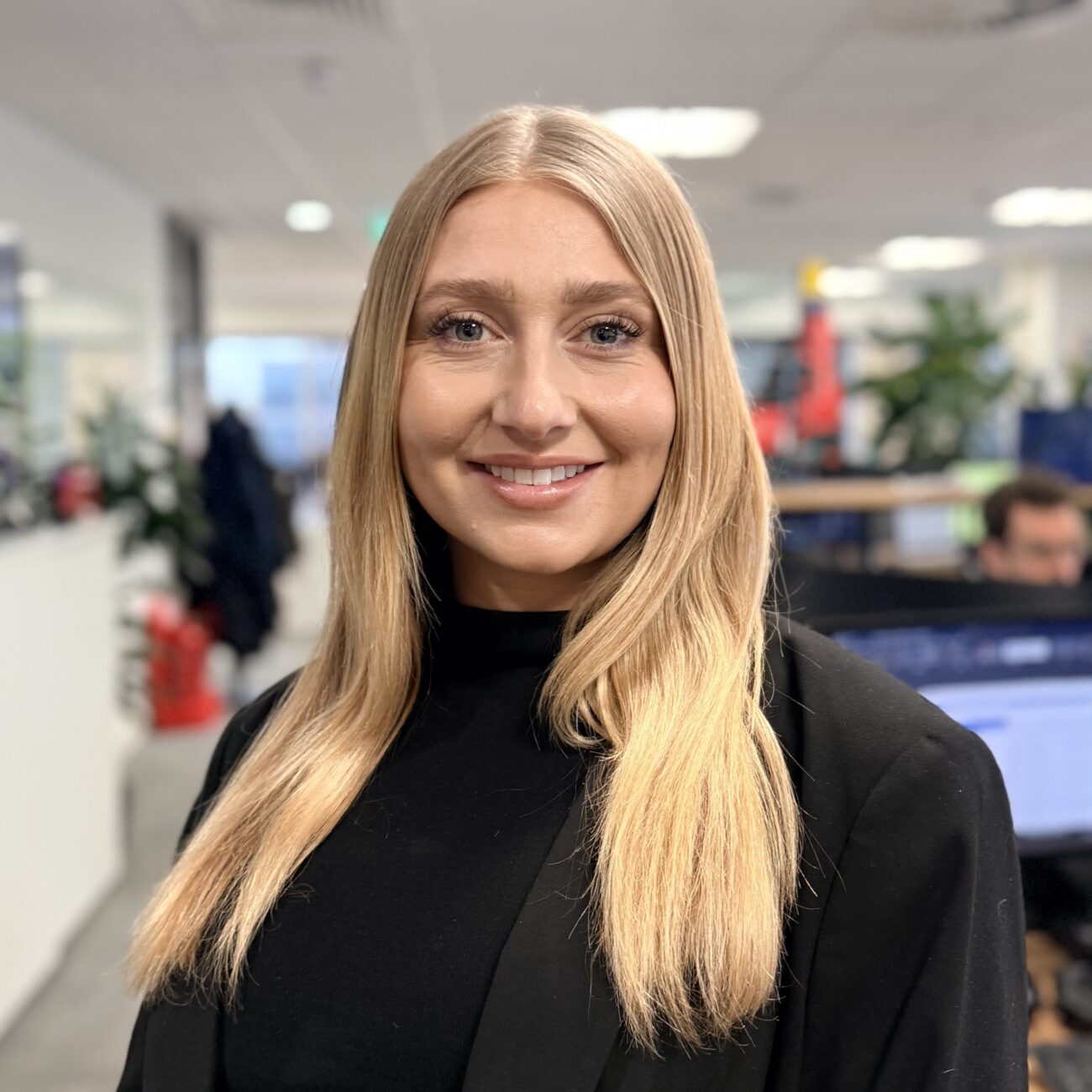 Tadek - Laura Warner